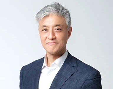 윤석빈 사진